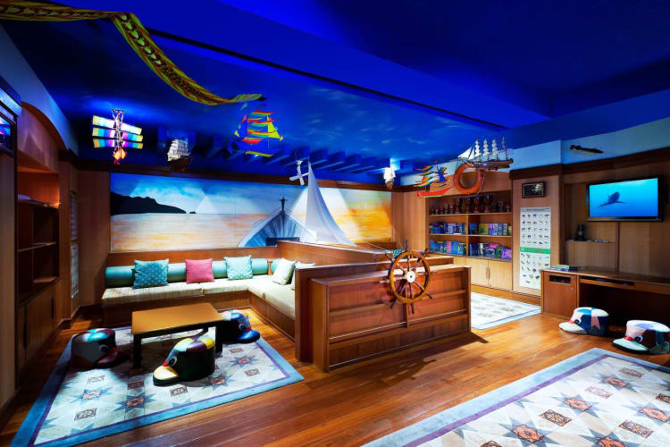 Young Explorers Club Marine-inspired Corner